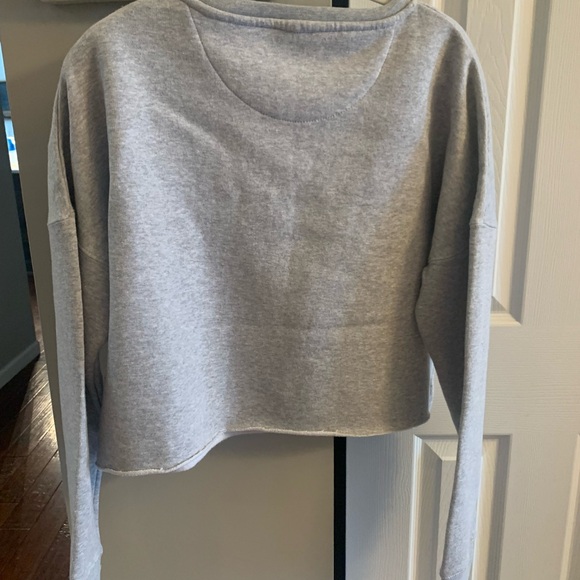 John Deere Gray Women's Sweatshirt with Horse Design NWT - M - Picture 4 of 10